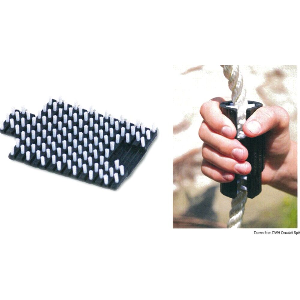 Cleaning brush for pipes and ropes